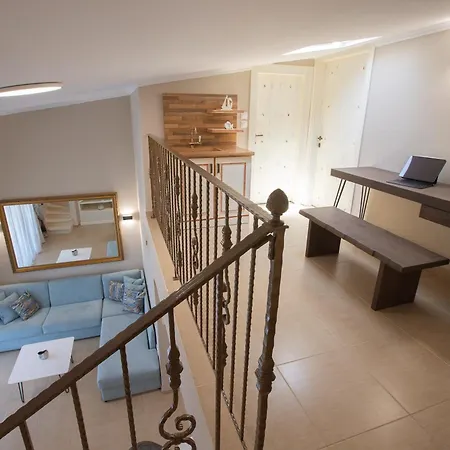 Roula's Апартаменты